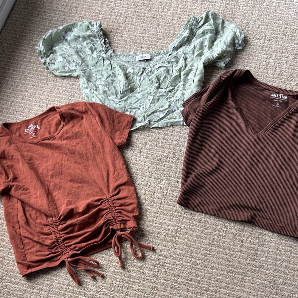 Hollister Floral Green, Rust, and Brown Tops Trio